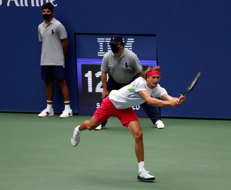 Zverev derrota a Anderson y jugará segunda ronda con el joven Nakashima