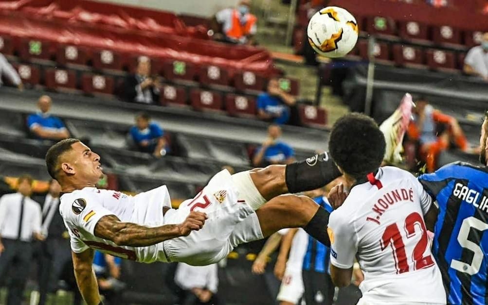 Diego Carlos: "Ir a un club mejor no es fácil, el Sevilla es un gigante"