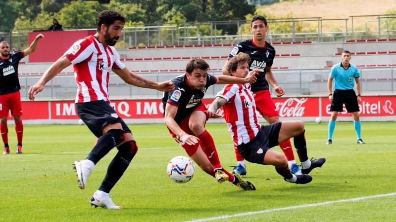2-2. Athletic y Eibar empatan en Lezama en su último test de la pretemporada