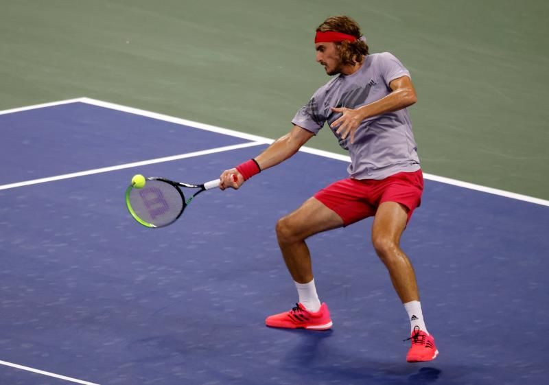 Coric elimina a Tsitsipas y da la gran sorpresa de la madrugada