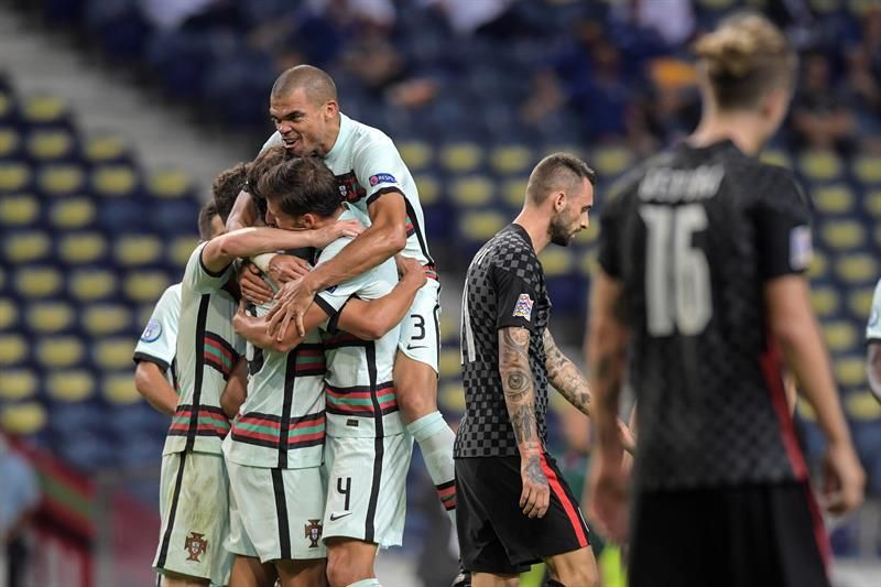 4-1. Portugal arrolla a Croacia sin Cristiano