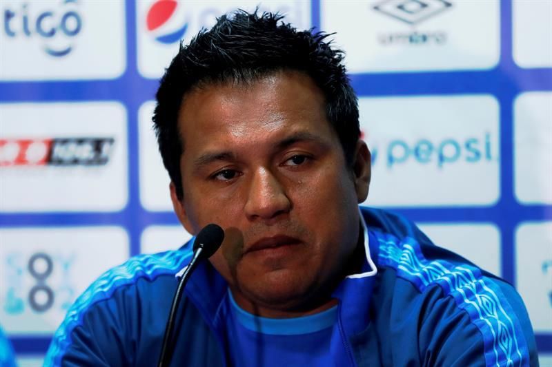 El seleccionador de Guatemala ve "favorable" el retraso de la eliminatoria a Catar