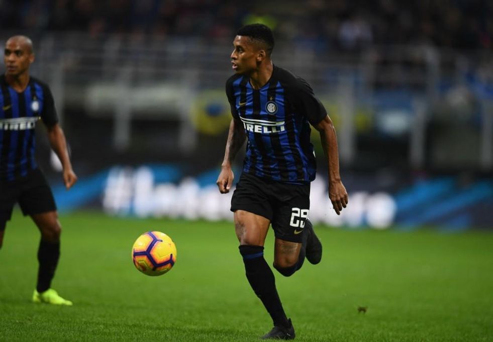 El Inter de Milán le ofrece un lateral al Betis