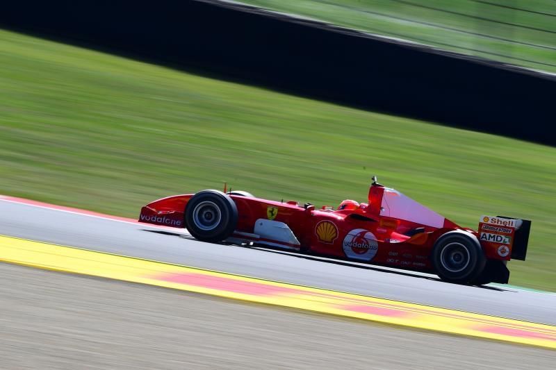 Mick Schumacher pilotó el Ferrari con el que su padre ganó el séptimo Mundial