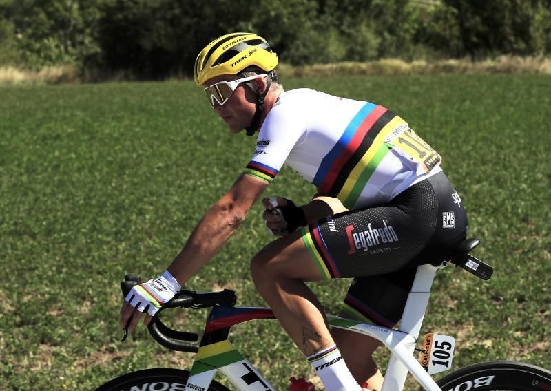 El danés Mads Pedersen no defenderá el maillot arcoíris en Imola