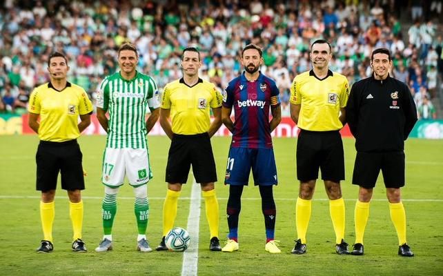 Acuerdo de intercambio entre Levante y Betis si la crisis sanitaria lo exigiese