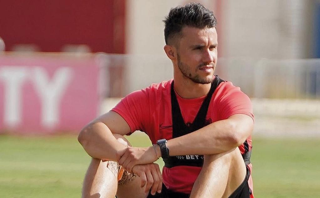 Corchia desvela una oferta de Grecia pero no descarta seguir en el Sevilla FC