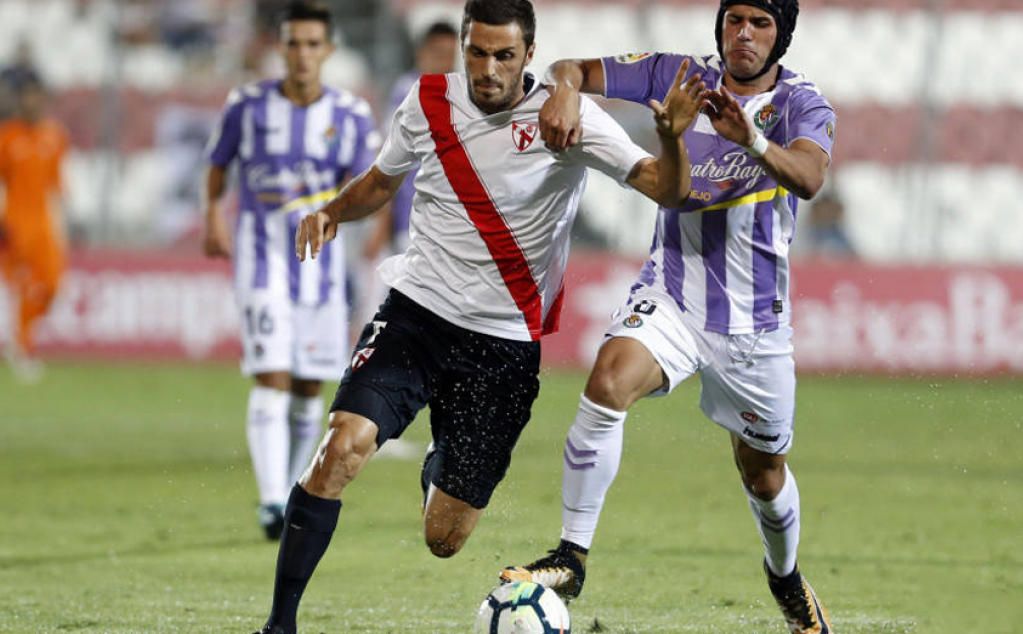 Sevilla y Oviedo cierran el traspaso de Aburjania