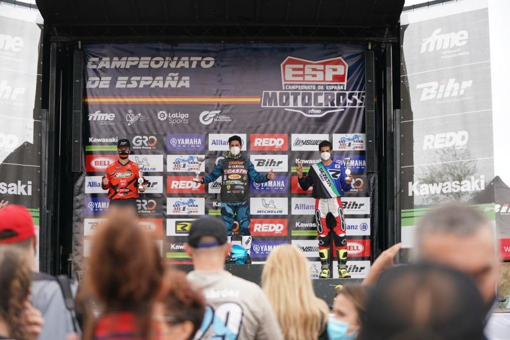 El Team Yamaha E Castro y Raúl Álvarez comienzan con victoria en Montearagón