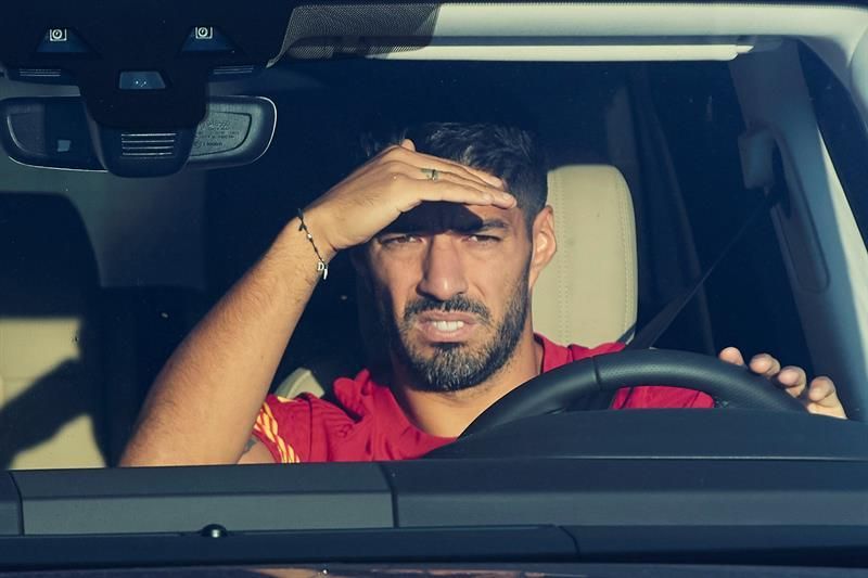 El Atlético aguarda a Luis Suárez