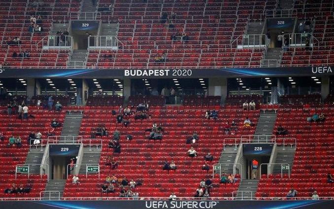 El "sentimiento maravilloso" de ver público en el Bayern-Sevilla