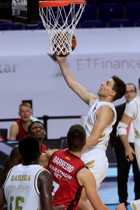 102-83. El Real Madrid cumple el guion en su regreso al WiZink ante el Zaragoza