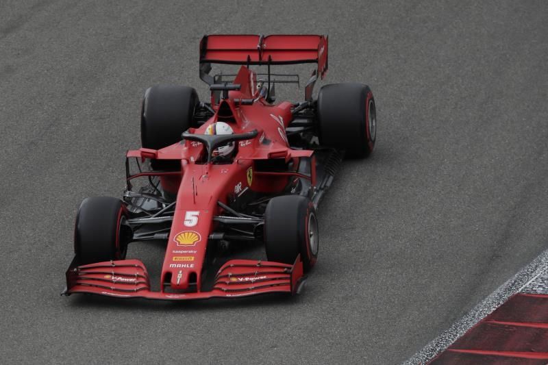 Vettel explica su accidente: "Intenté tomar un poco más de riesgo"