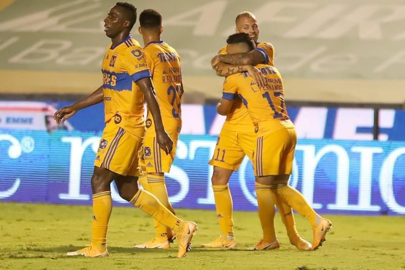 0-2. Tigres gana el derbi regio con goles de los uruguayos Fernández y López