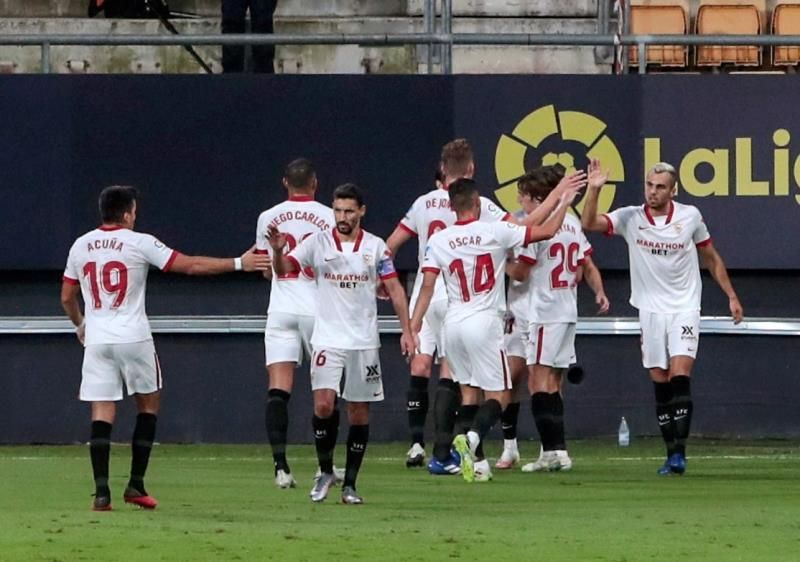 1-3. El Sevilla vence al Cádiz en un final trepidante