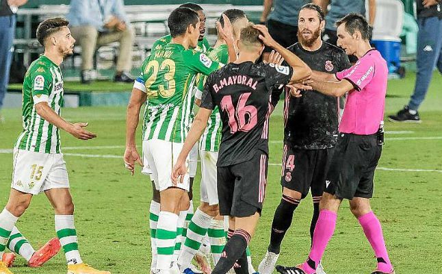 El club levanta la voz contra el arbitraje y pide "respeto" para el Betis