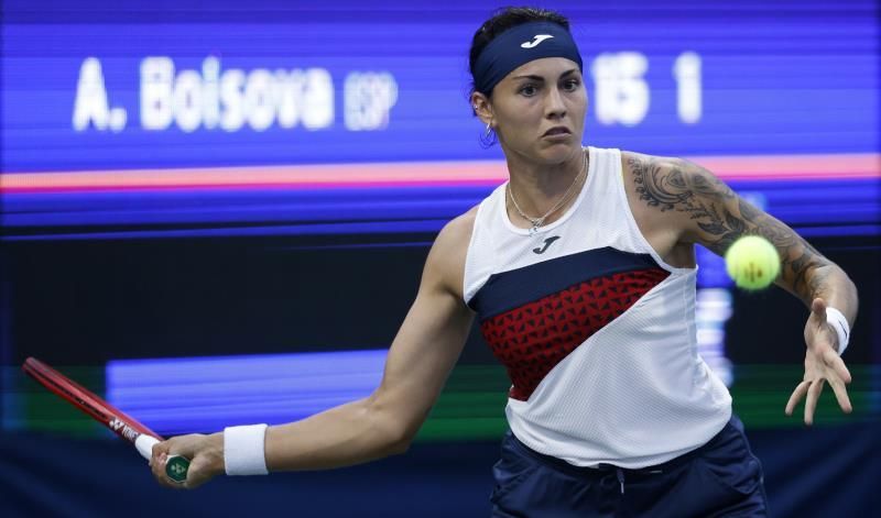 Bolsova cae en su retorno a Roland Garros