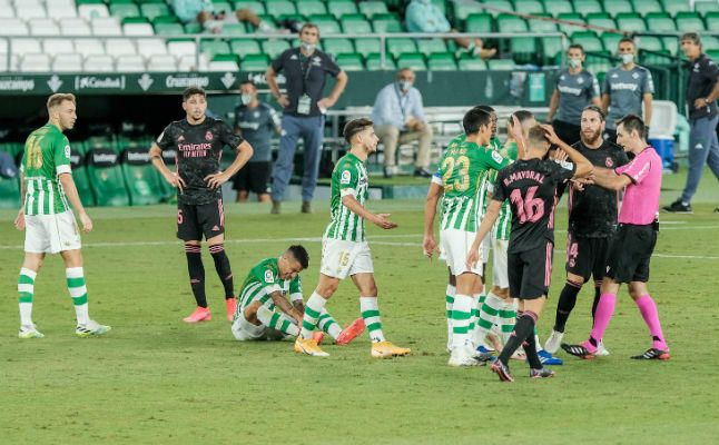 Competición castiga con un partido a Emerson y deja en 'stand by' a Pellegrini y Joel