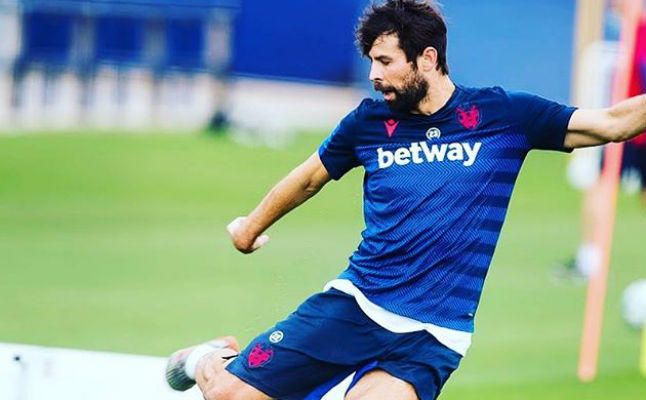 Coke llega a tiempo de visitar a 'su' Sevilla; Hernani, única baja en la sesión del Levante