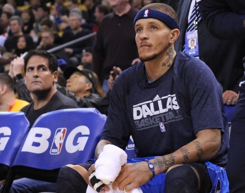 Delonte West, exjugador de la NBA, recibe ayuda de Cuban, dueño de los Mavericks