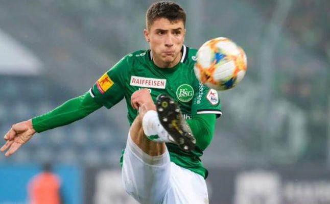 Sevilla y Valencia se fijan en la misma perla suiza, pero en Mestalla dan un paso más