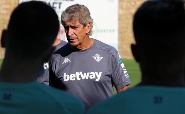 Pellegrini encuentra la empatía de los aficionados del Betis