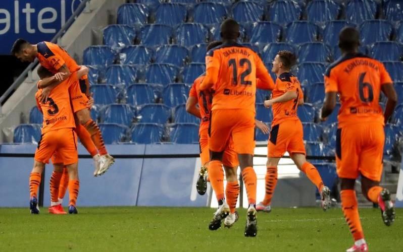 Real Sociedad 0-1 Valencia: Domenech y Maxi Gómez 'tumban' Anoeta