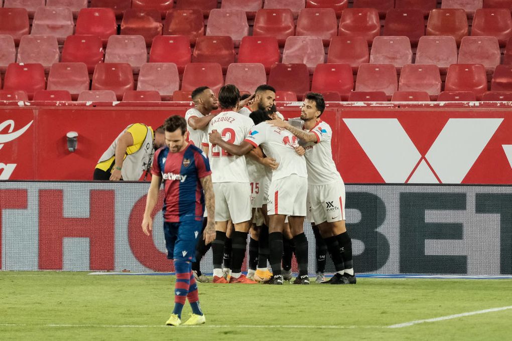 La reacción de Monchi tras el gol de En-Nesyri