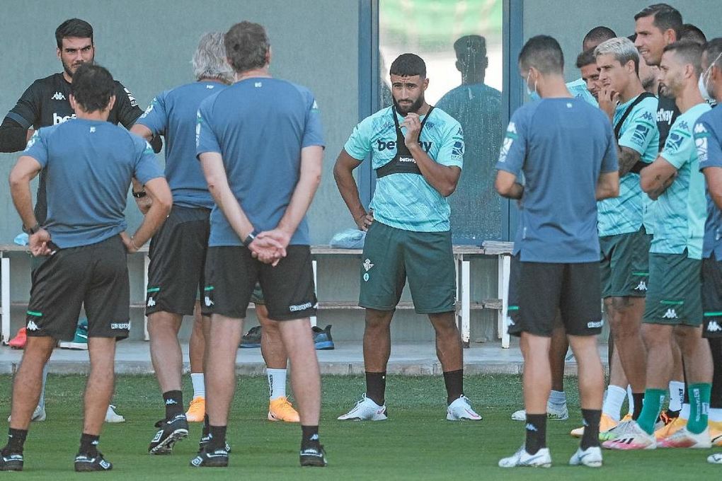 Pellegrini se lleva 22 jugadores a Valencia pero con bajas sensibles