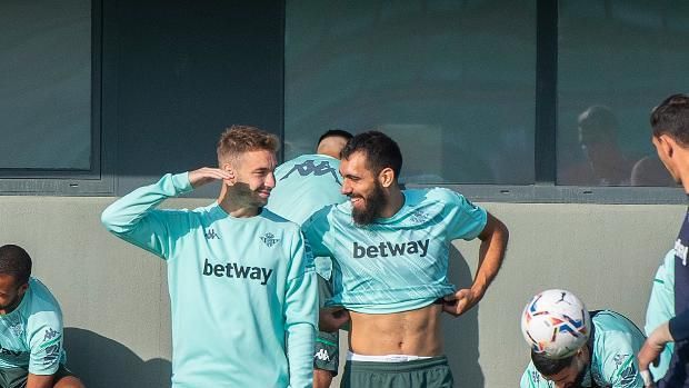 El consejo de la afición a Pellegrini: Loren, titular