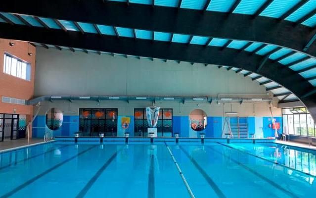 El Centro Acuático de Dos Hermanas abre para la natación libre