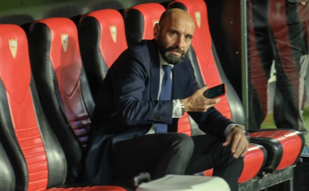 El Sevilla invierte en fondo de armario para las grandes veladas