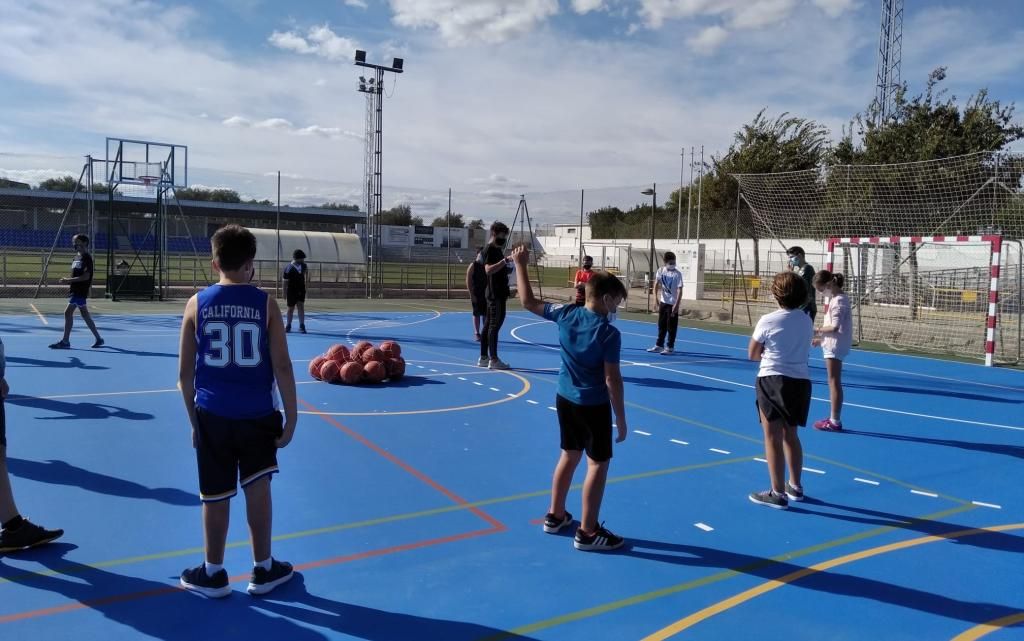 El deporte en Salteras arranca con 400 inscritos
