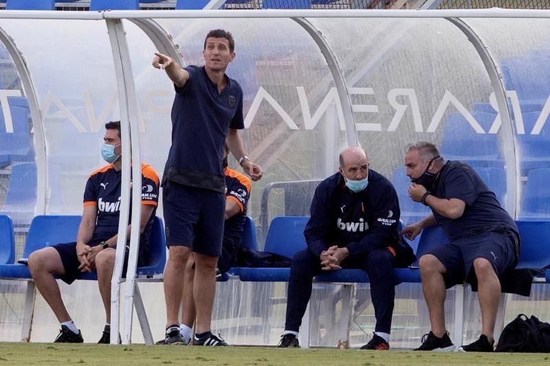 Gracia confirma que puso su cargo a disposición, pero que sigue en el Valencia