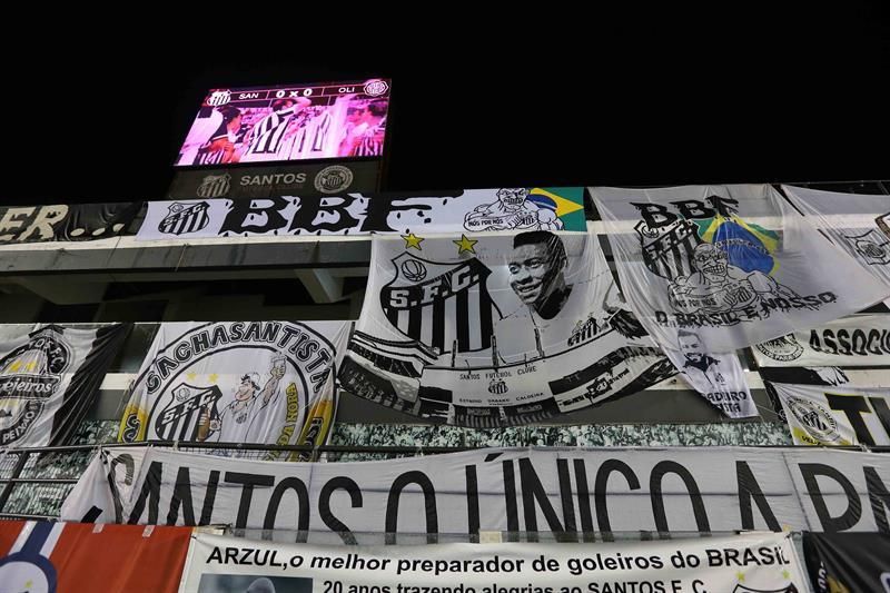 Santos se compromete a saldar sus deudas con Huachipato y Atlético Nacional