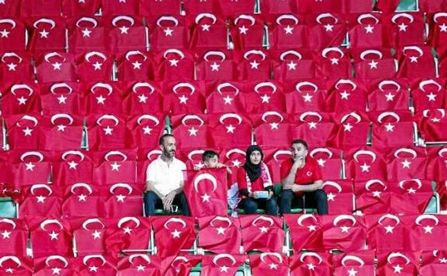 Turquía permitirá el 50 % del aforo en sus estadios de fútbol