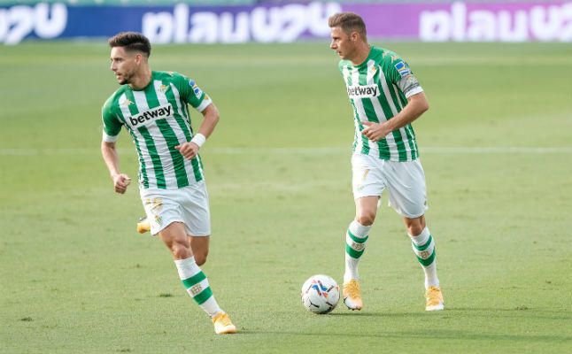 Joaquín sigue goleando en el Betis veinte años después