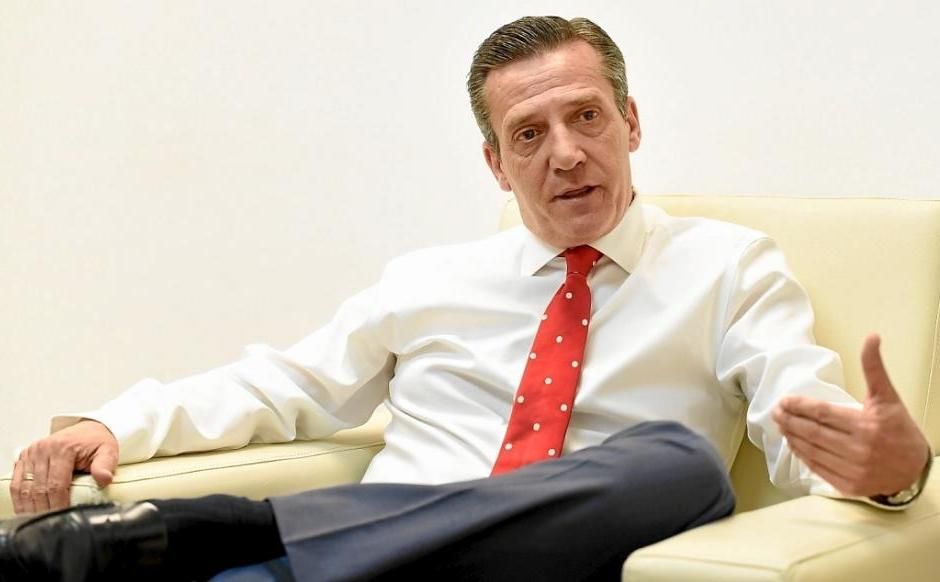 Cruz y la renovación de Koundé, la pelea por LaLiga, los abonos, el ERTE...