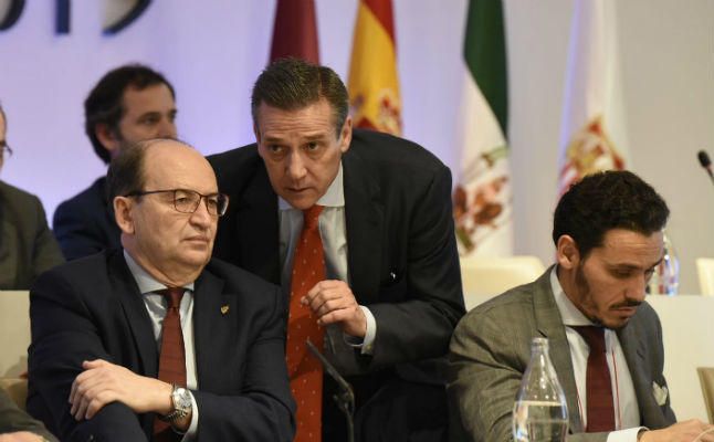 Cruz, sobre la guerra Castro-Del Nido: "Al final habrá un entendimiento por el bien del Sevilla"