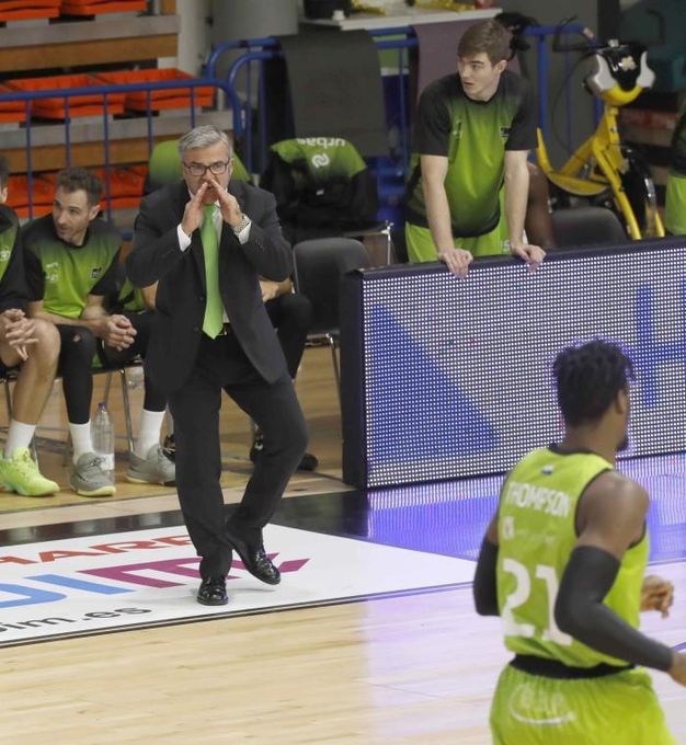 El Fuenlabrada destituye a Paco García tras su mal comienzo en la ACB
