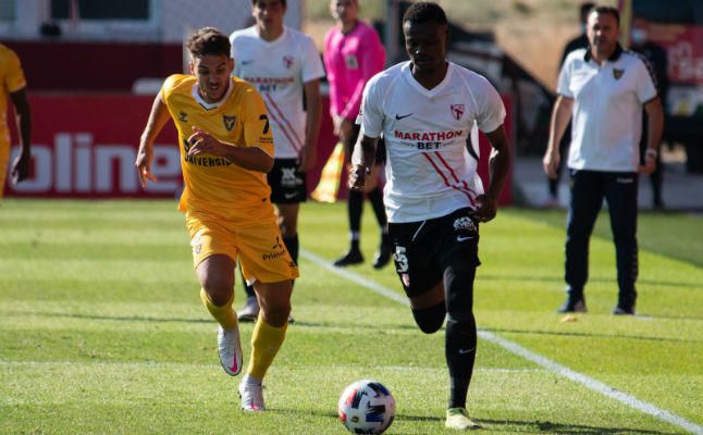 El nuevo Sevilla Atlético, la quinta del chupete