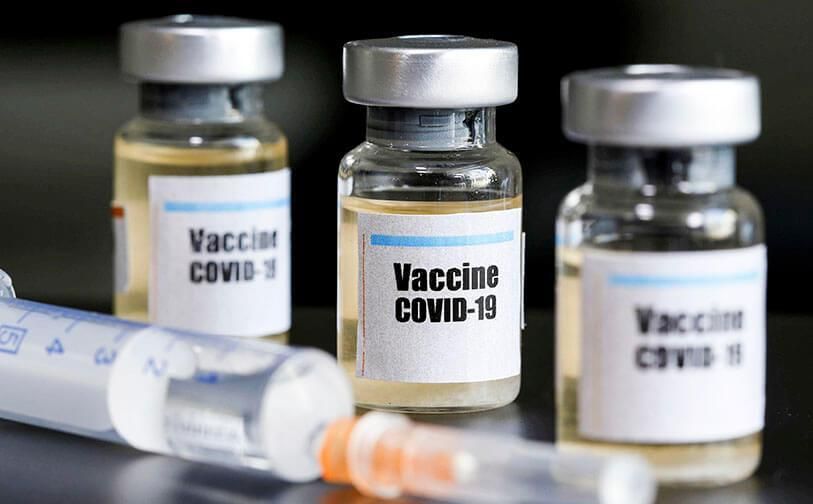 Oxford seguirá con pruebas de su vacuna pese a morir un voluntario en Brasil