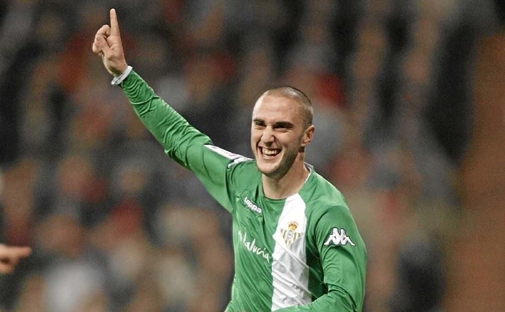 El capote de Dani a Serra y Alfonso: "Son ídolos de la afición"