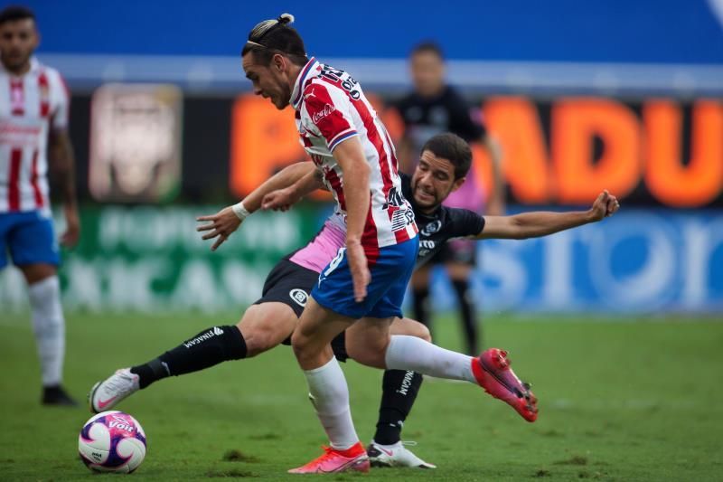 0-2. El uruguayo Rodríguez le da el triunfo a Cruz Azul sobre Chivas con un doblete