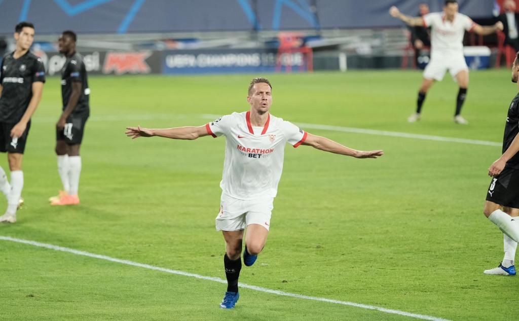 Sevilla F.C.-Rennes (1-0): De Jong firma un triunfo tan corto como redentor