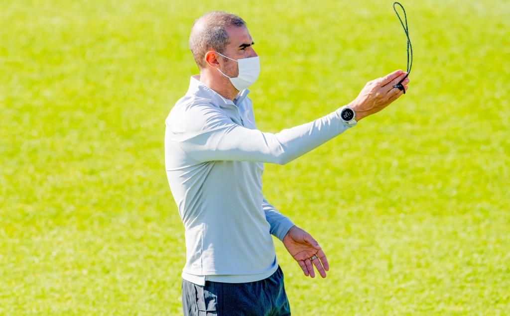 Garitano: "El Sevilla, físicamente es espectacular; son caballos"