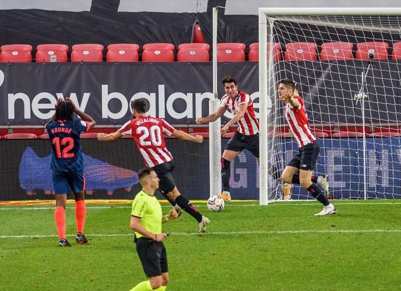 2-1. El Athletic se reflota remontado al Sevilla