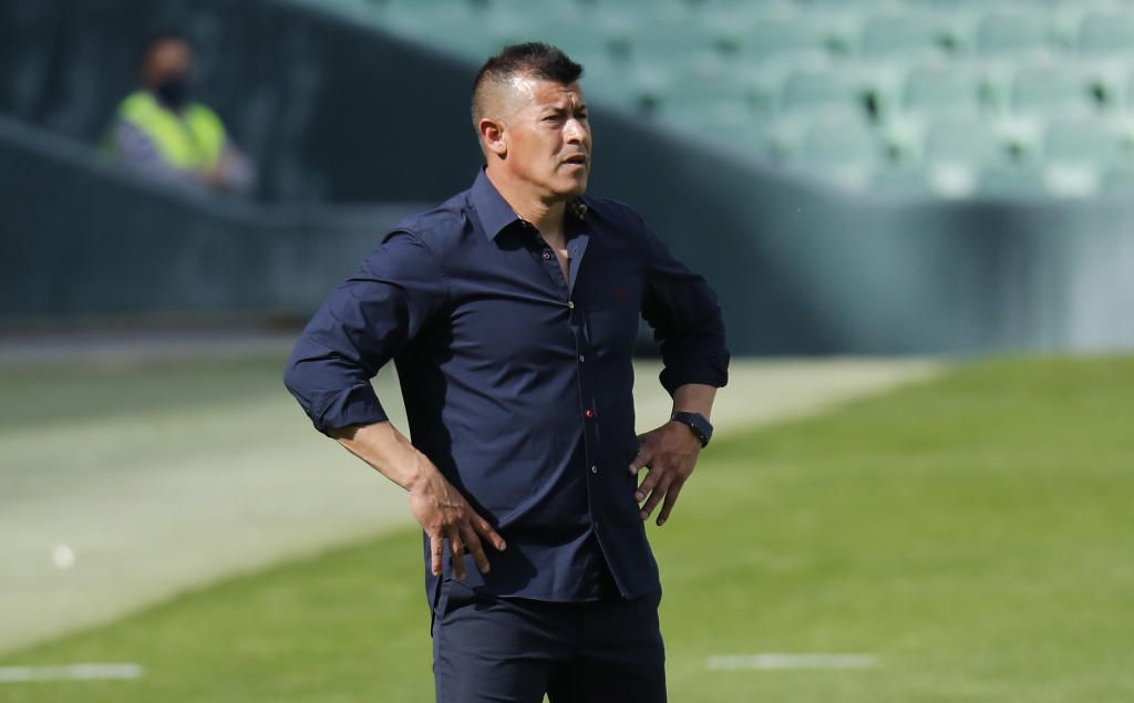 Almirón: "Edgar Badía nos mantuvo con sus paradas"