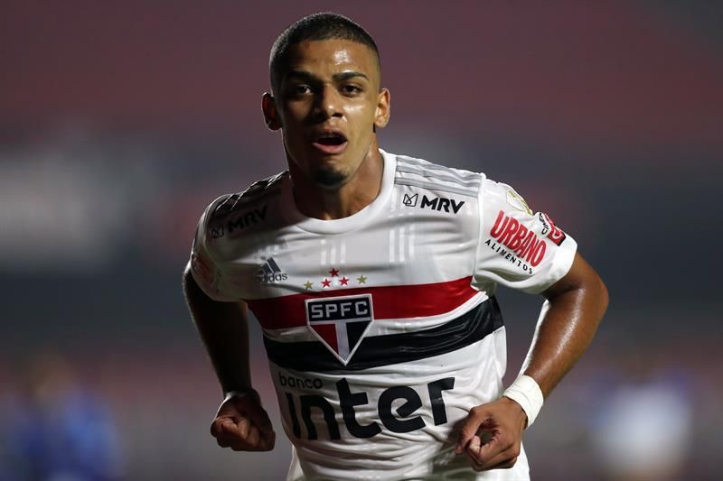 Sao Paulo golea al Flamengo y le impide asumir el liderato