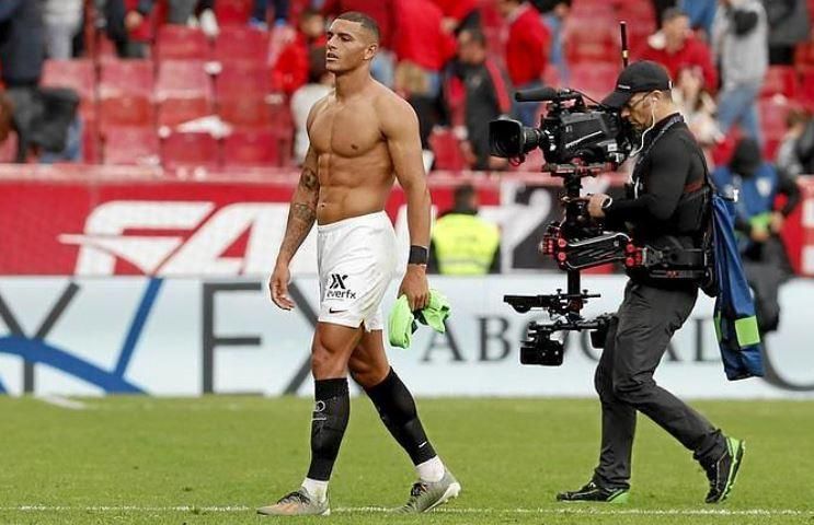 Diego Carlos, convocado por primera vez con Brasil